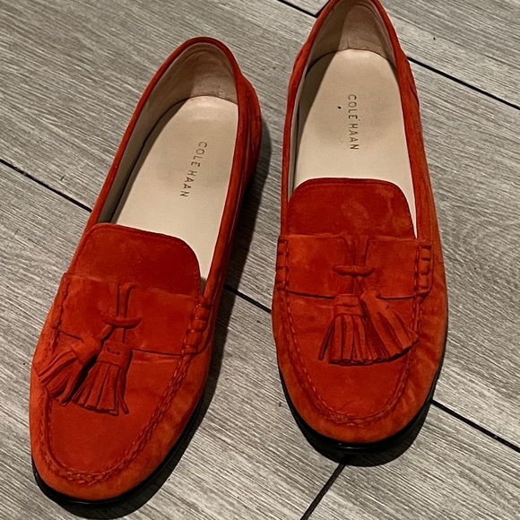 Cole Haan Shoes - Cole Han Emmons Tussle Aura Chili size 10.5 B narrow which is good for expandsio